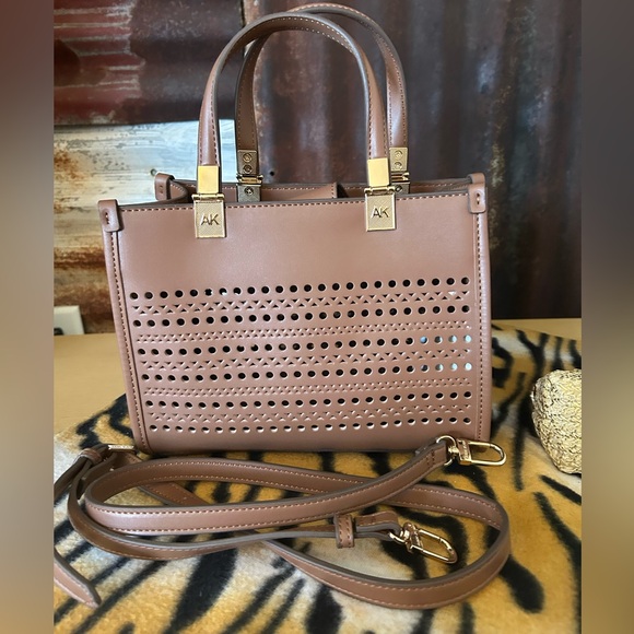 NWOT-Anne Klein 3 piece Handbag Set. - Picture 8 of 12